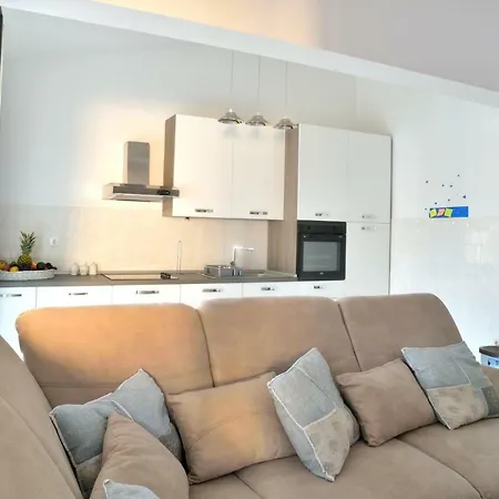 Apartment Blue Sky *